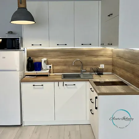 Azure Infinity - Sea View, Pools & - Over The Sea And Under The Sky Varna