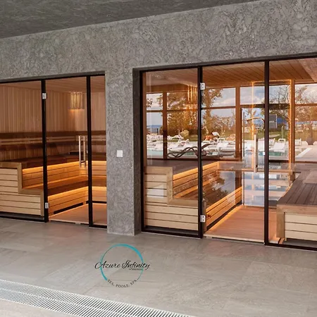 Apartament Azure Infinity - Sea View, Pools & - Over The Sea And Under The Sky Varna