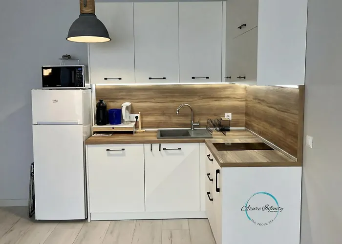 Azure Infinity - Sea View, Pools & - Over The Sea And Under The Sky 瓦爾納