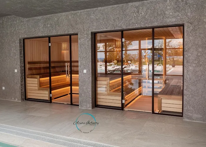 公寓 Azure Infinity - Sea View, Pools & - Over The Sea And Under The Sky 瓦爾納