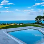 Apartamento Azure Infinity - Sea View, Pools & - Over The Sea And Under The Sky