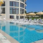 Apartamento Azure Infinity - Sea View, Pools & - Over The Sea And Under The Sky