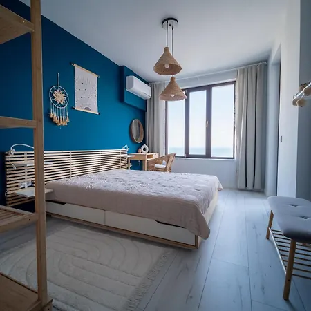 Azure Infinity - Sea View, Pools & - Over The Sea And Under The Sky Апартаменты Варна