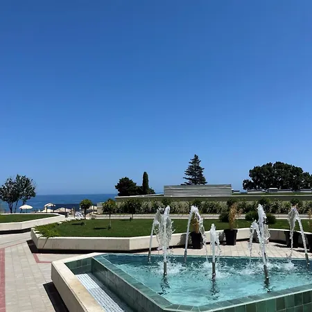 Azure Infinity - Sea View, Pools & - Over The Sea And Under The Sky Варна